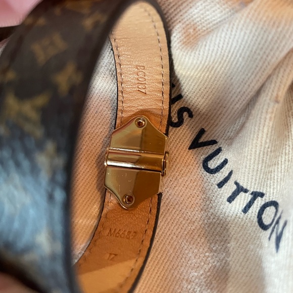 LOUIS VUITTON NANO MONOGRAM BRACELET - Picture 9 of 16